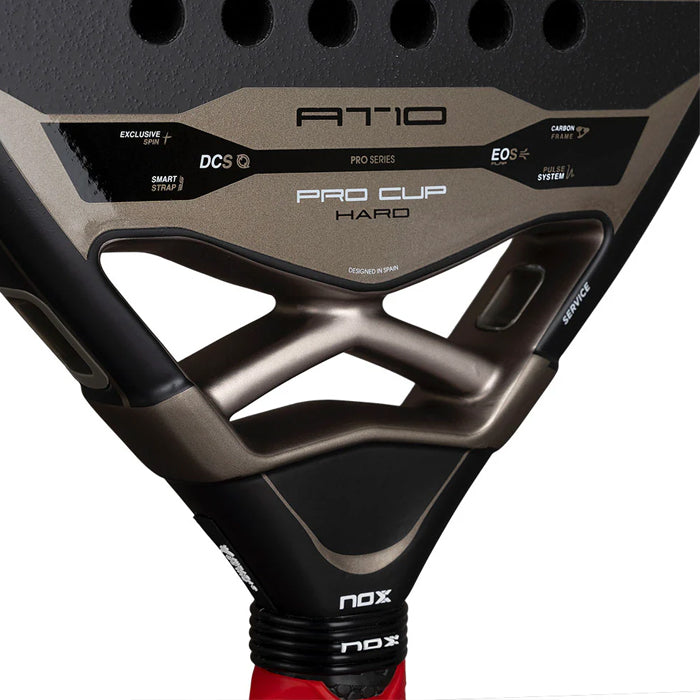 PALETA PADEL NOX AT10 PRO CUP HARD BY AGUSTIN TAPIA CON FUNDA